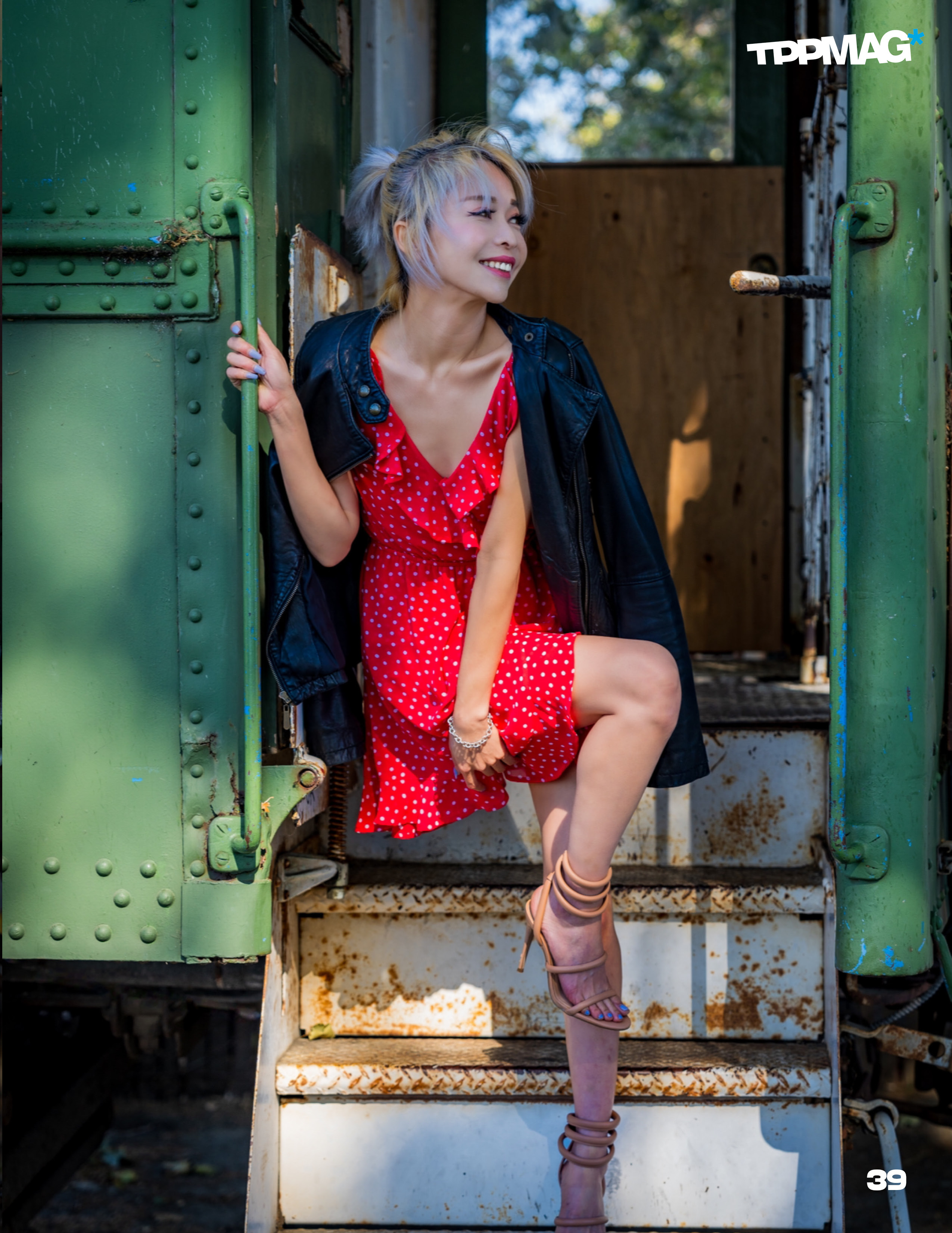 Kisau Photography by Paul Tocatlian