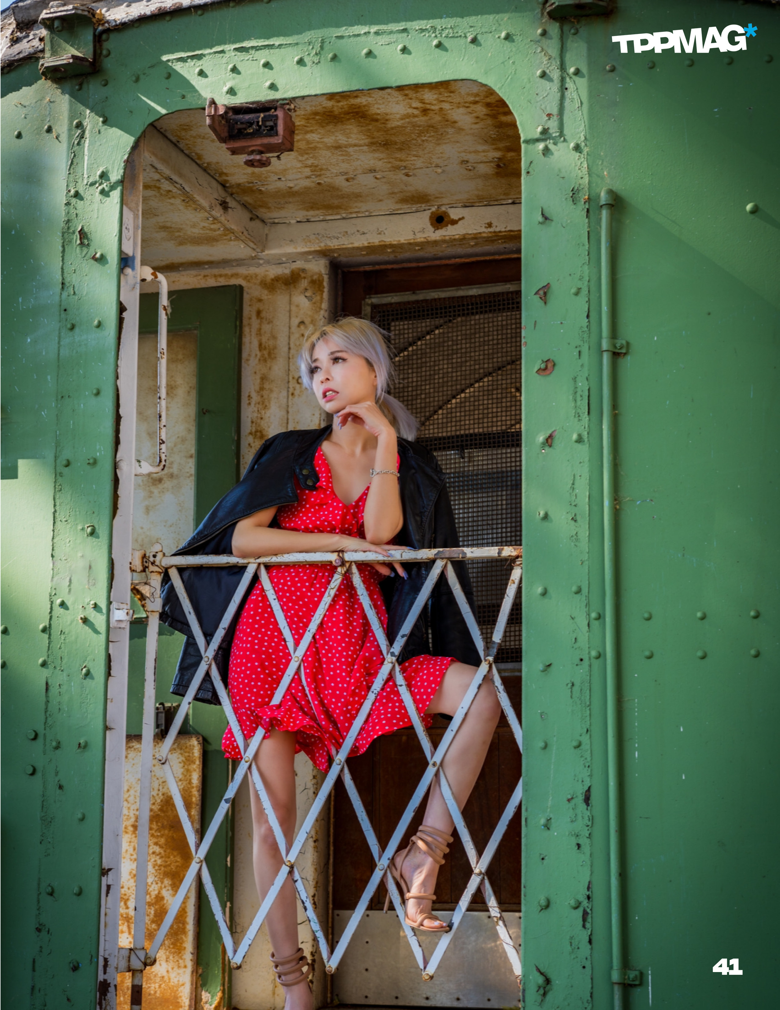 Kisau Photography by Paul Tocatlian