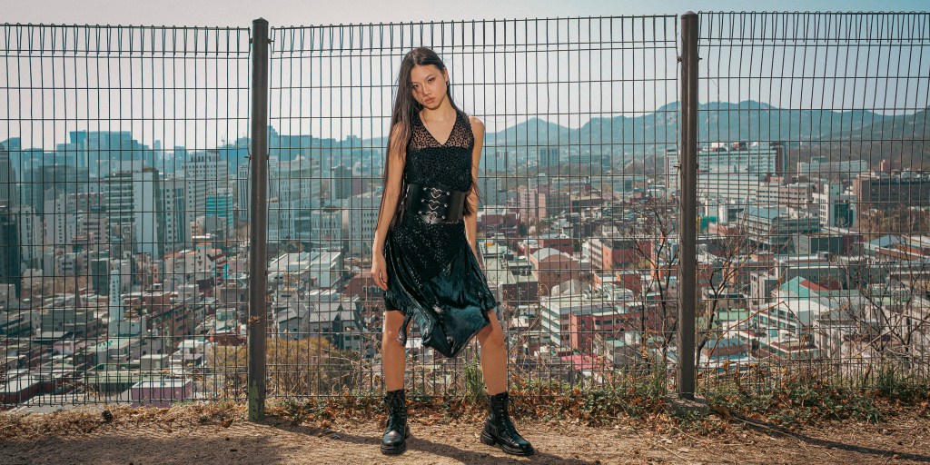 Mei Li Captivates Seoul with Bach Mai’s Timeless Fashion