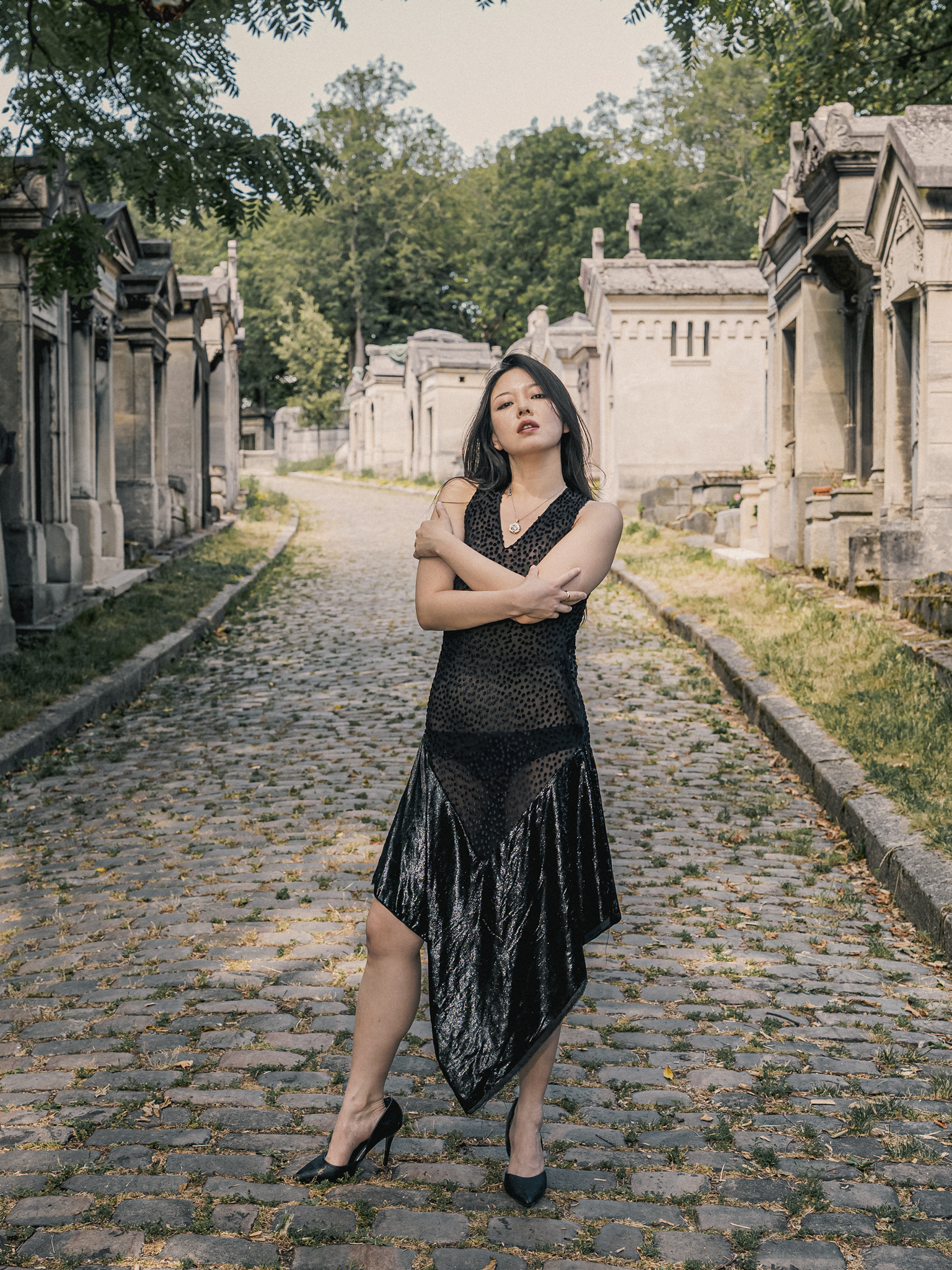 Meera X Jiao | Bach Mai | Le Cimetière du Père-Lachaise