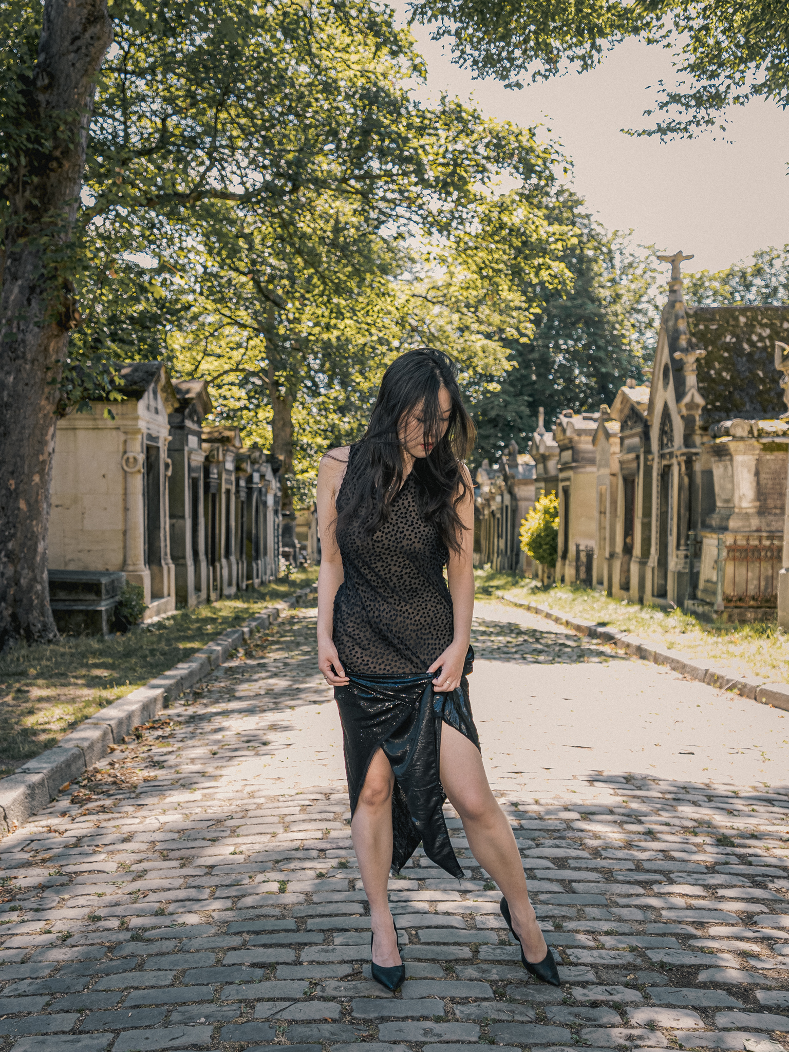 Meera X Jiao | Bach Mai | Le Cimetière du Père-Lachaise