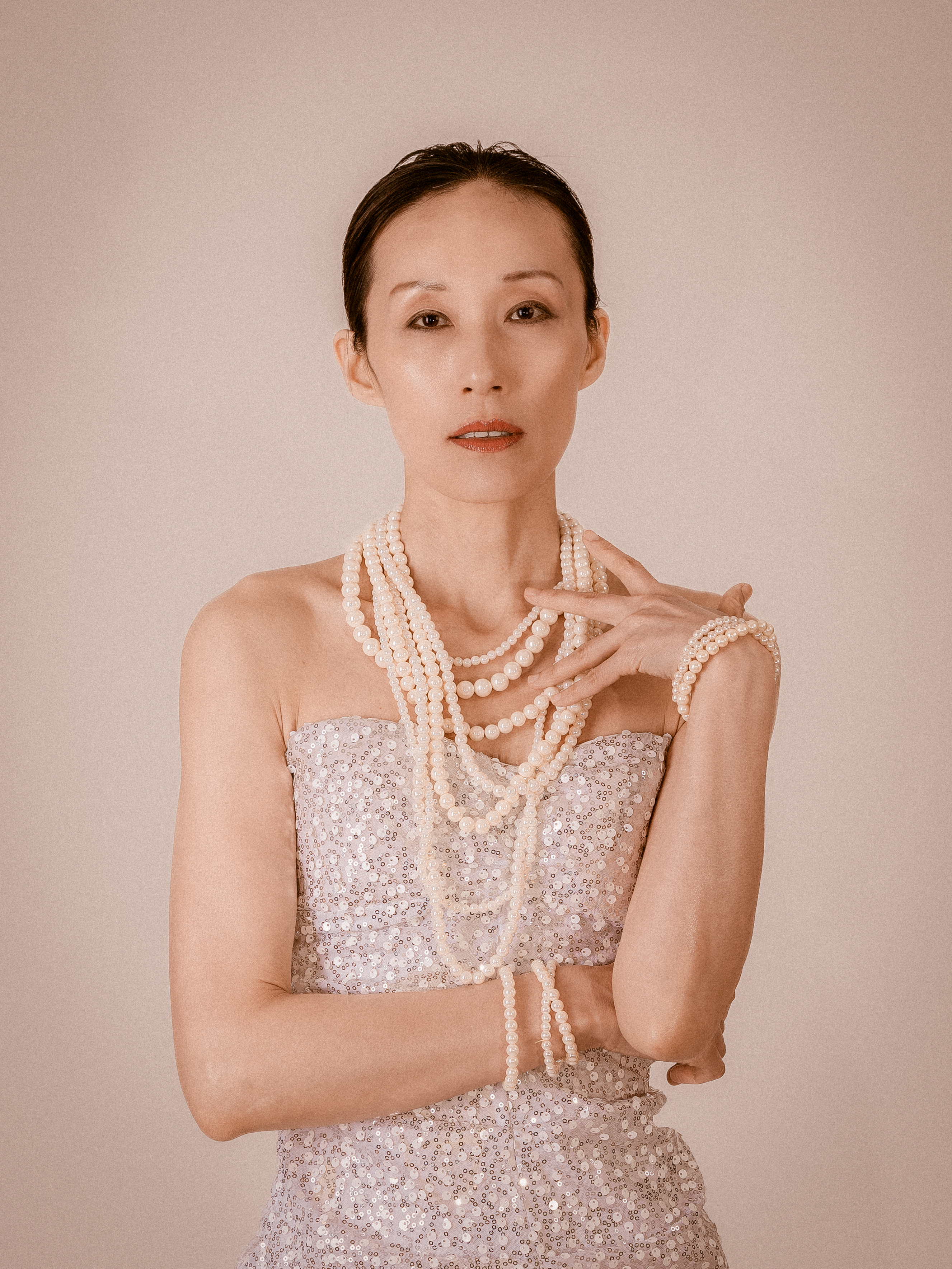 Jing Su | Performance Blurs Reality | Kisau Photography