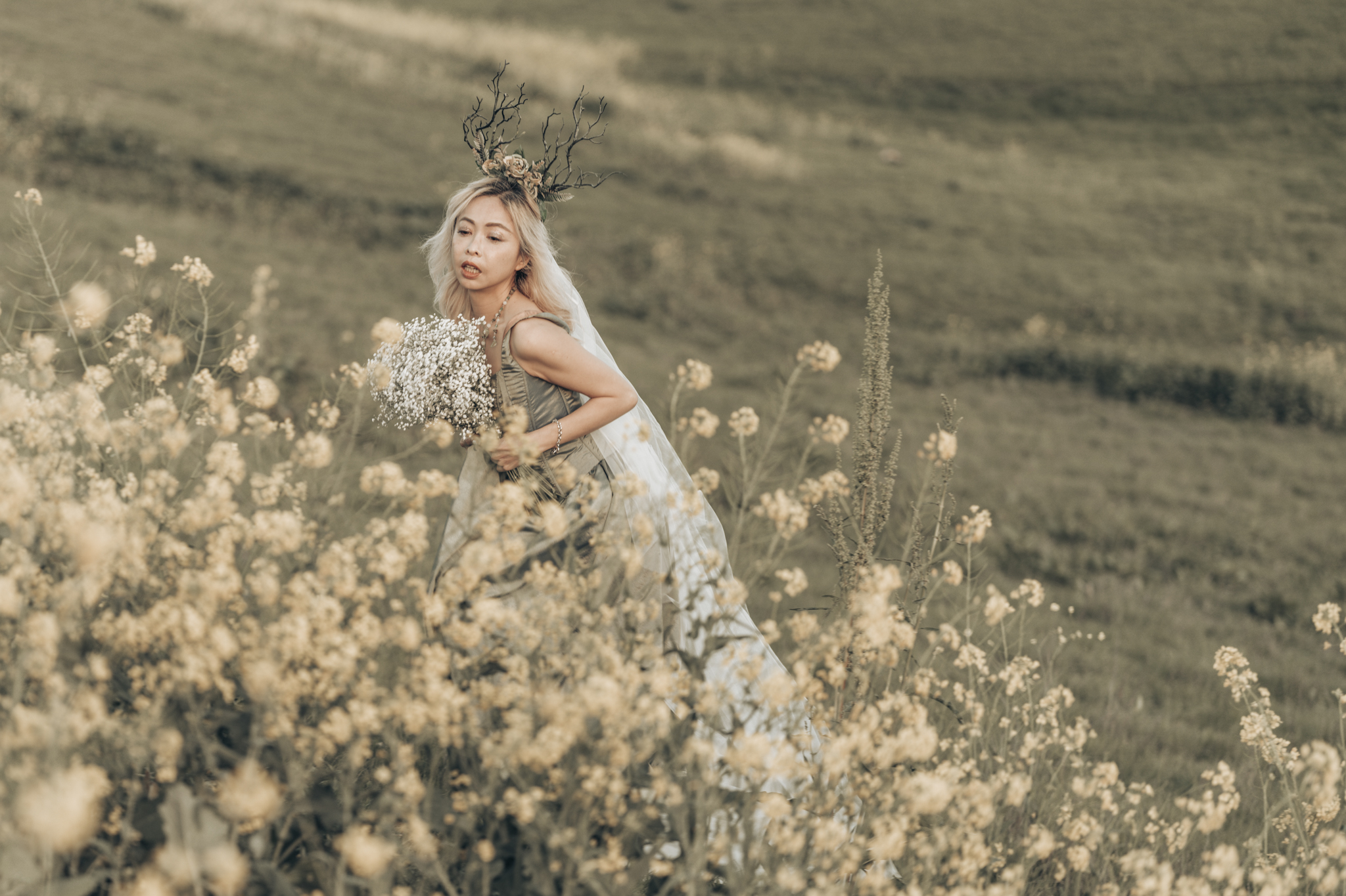 The Constellation in Her Hands | Stacy Huang | Kisau Photography