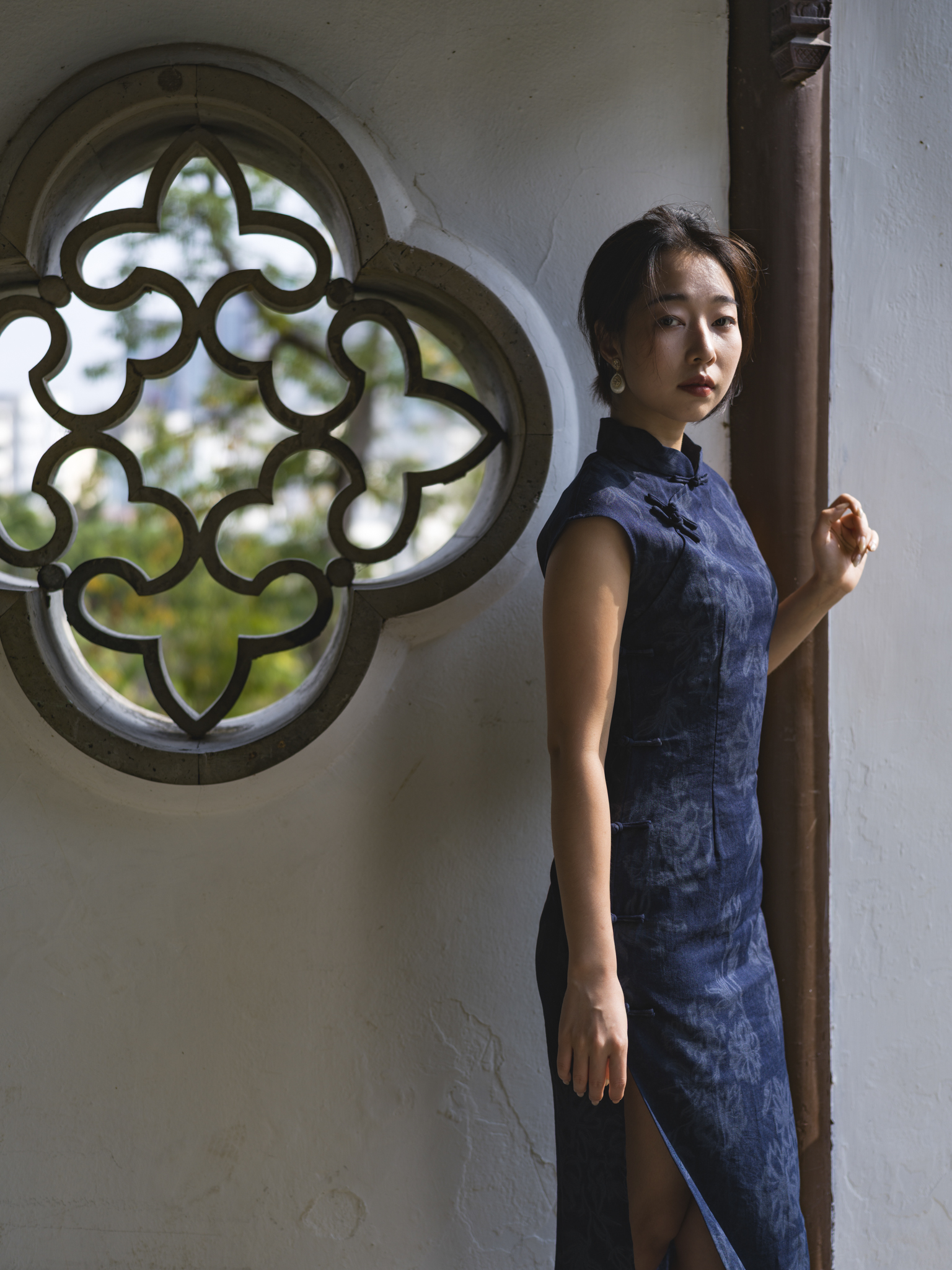 Chow | Kowloon Walled City Park | Hong Kong | Kisau Photography