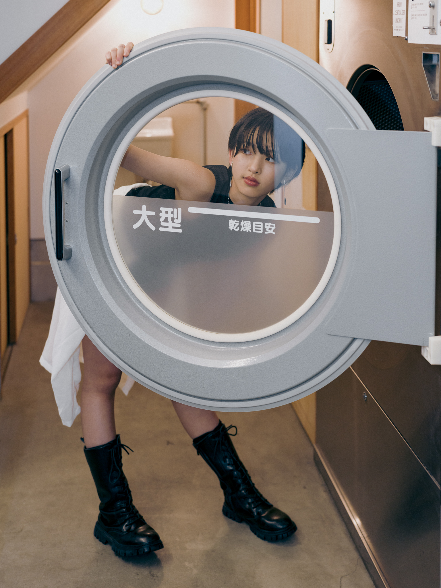 Hal in Osaka | Quiet Confidence Under City Lights | Kisau Photography